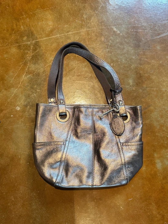 Fossil Handbags - Fossil Long Live Vintage Silver Metallic Distressed Leather Hathaway Tote Bag